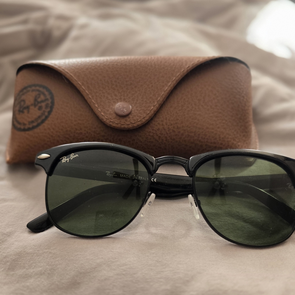 Ray-Ban Sunglasses with Case